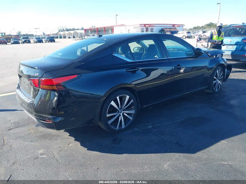 2022 Nissan Altima Sr Fwd