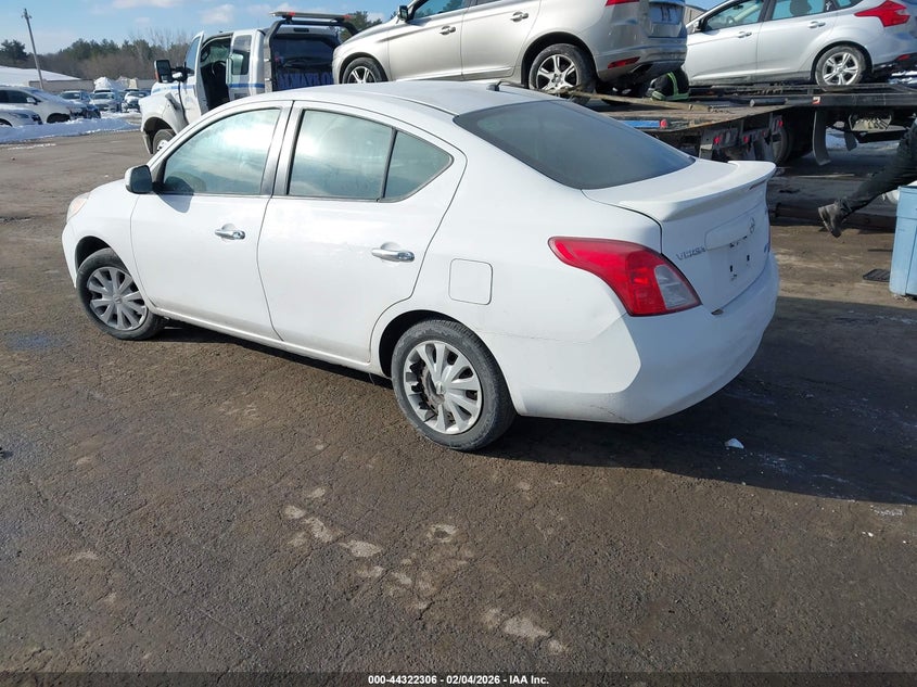2013 Nissan Versa 1.6 Sv
