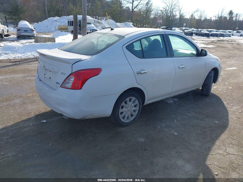 2013 Nissan Versa 1.6 Sv