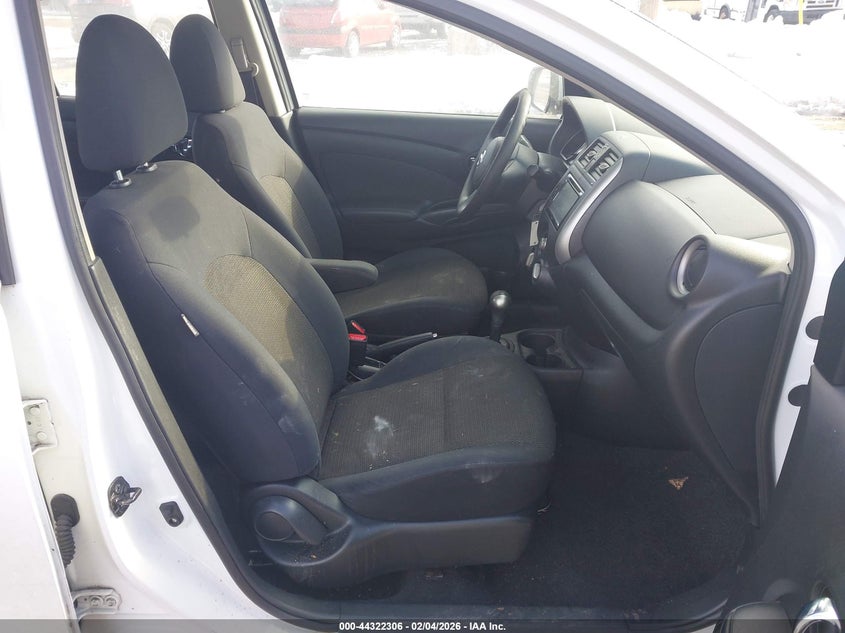 2013 Nissan Versa 1.6 Sv