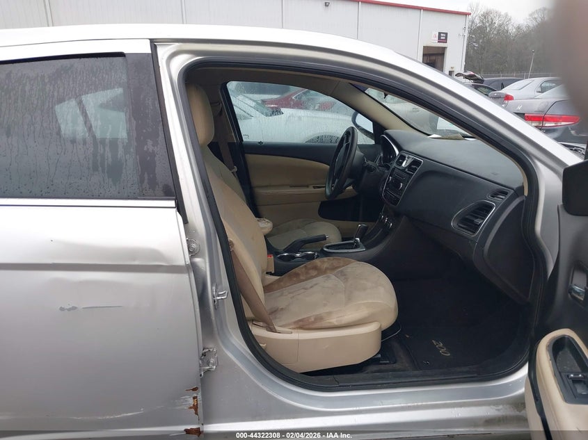 2012 Chrysler 200 Lx