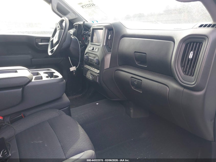 2022 Chevrolet Silverado 1500 Custom Trail Boss