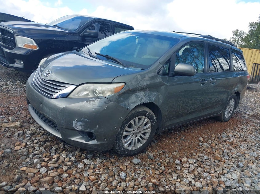 2011 Toyota Sienna Xle V6