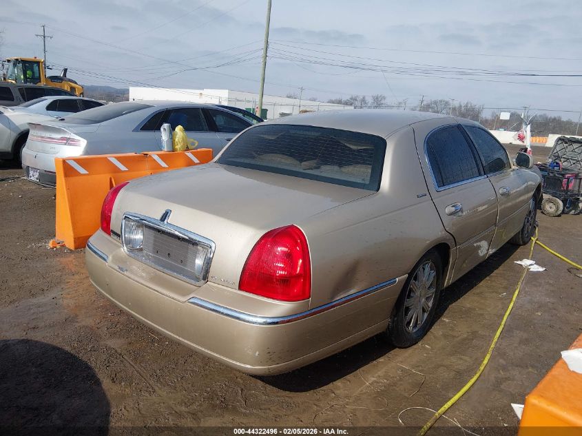 2006 Lincoln Town Car Signature