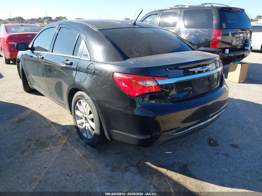 2013 Chrysler 200 Touring