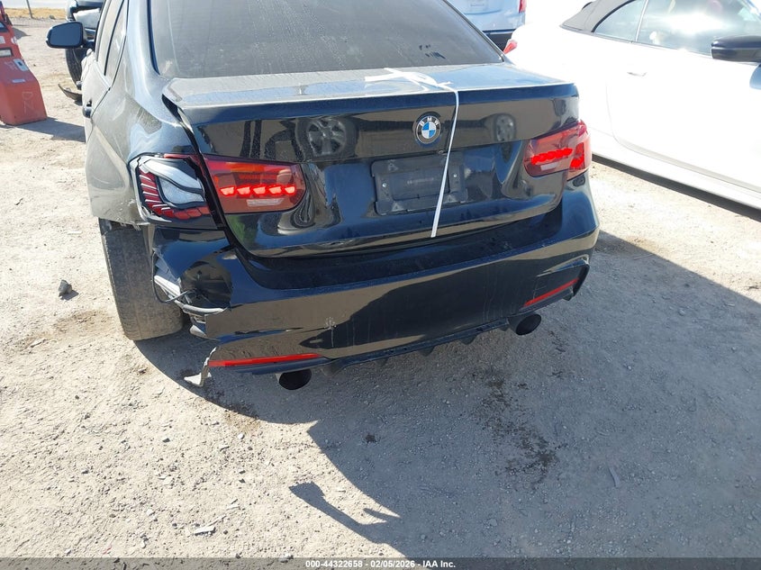 2018 BMW 3er 2.0 320I black Lot 111044322658 Vin WBA8E1G52JNU92530