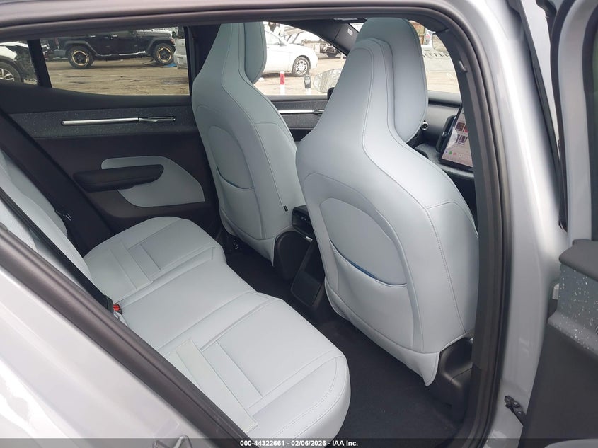 2025 Volvo Ex30 Ultra Twin Motor Performance, Fully Electric VIN: YV4EK3ZL5S2604873 Lot: 44322661