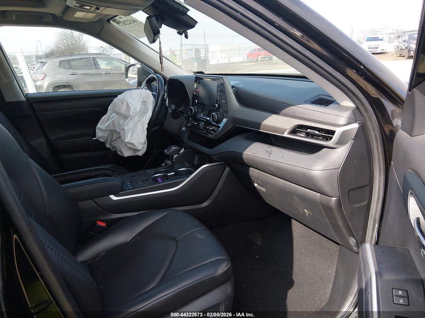 2020 Toyota Highlander Hybrid Xle