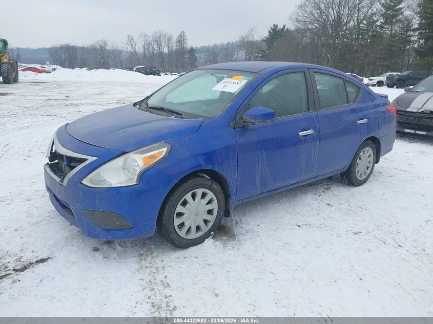 2015 Nissan Versa 1.6 Sv