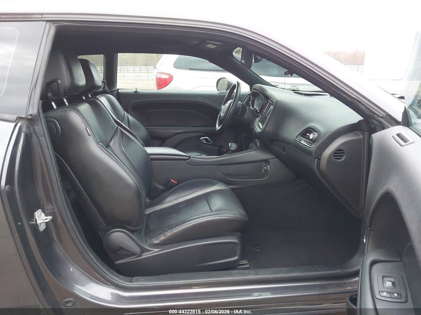 2019 Dodge Challenger Sxt