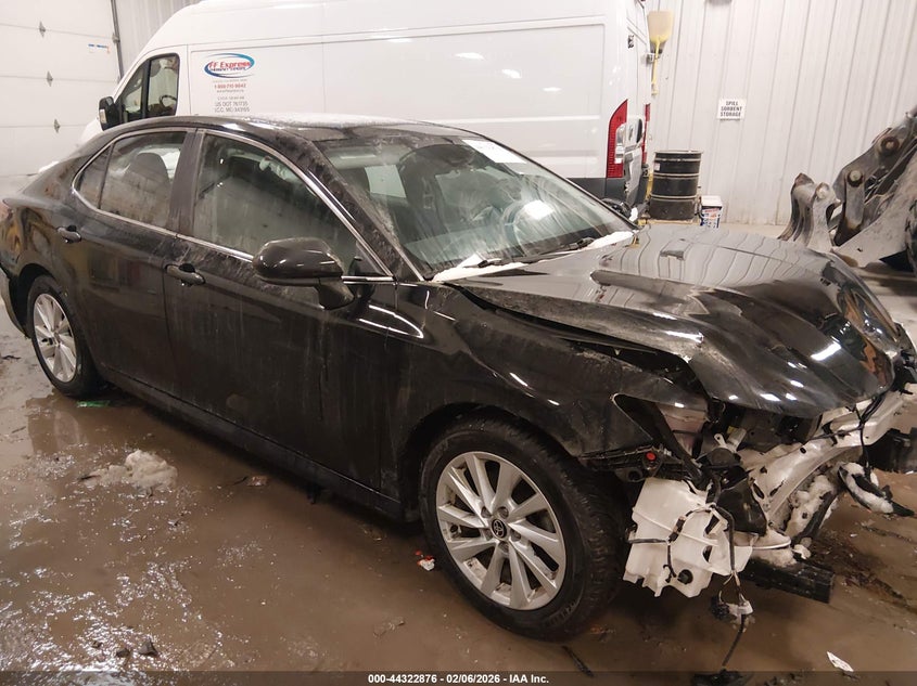 2022 Toyota Camry Le