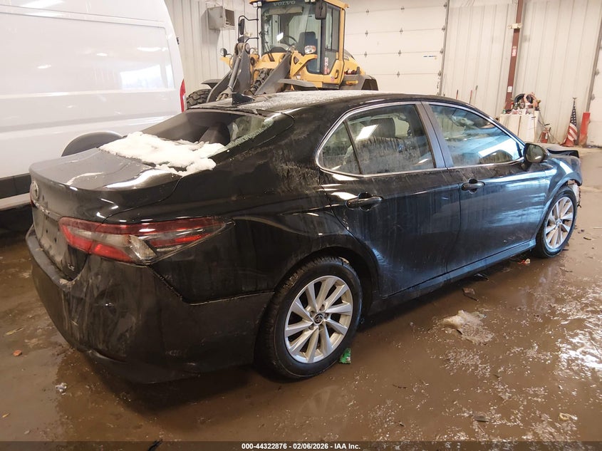 2022 Toyota Camry Le