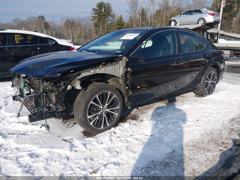 2020 Toyota Camry Se