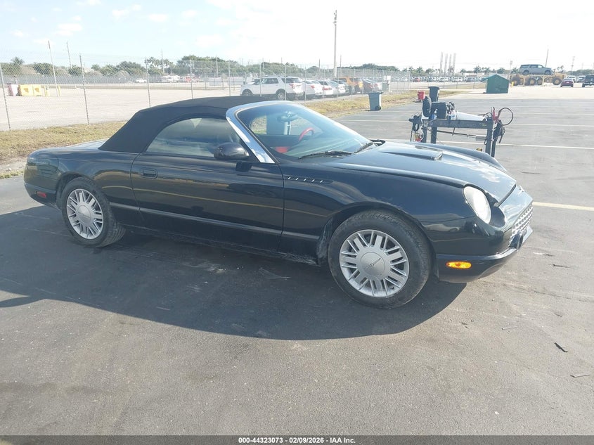 2002 Ford THUNDERBIRD