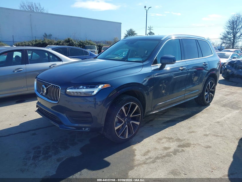 2022 Volvo Xc90 T6 Momentum 7 Passenger