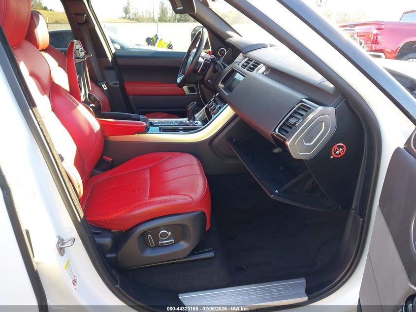 2017 Land Rover Range Rover Sport 5.0L V8 Supercharged/5.0L V8 Supercharged Dynamic