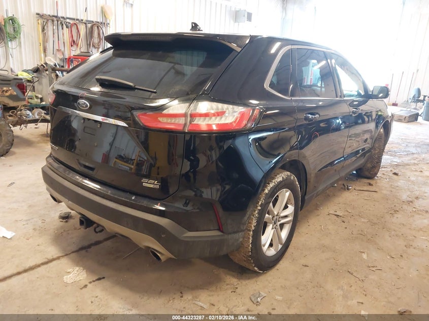 2020 Ford Edge Sel
