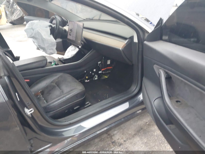 2018 Tesla Model 3 Long Range/Performance