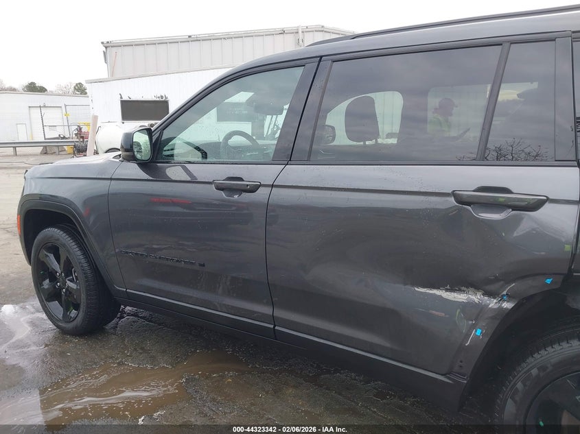 JEEP GRAND CHEROKEE L - zdjęcie 14