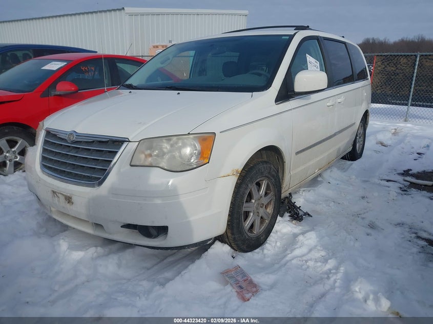 2010 Chrysler Town & Country Touring