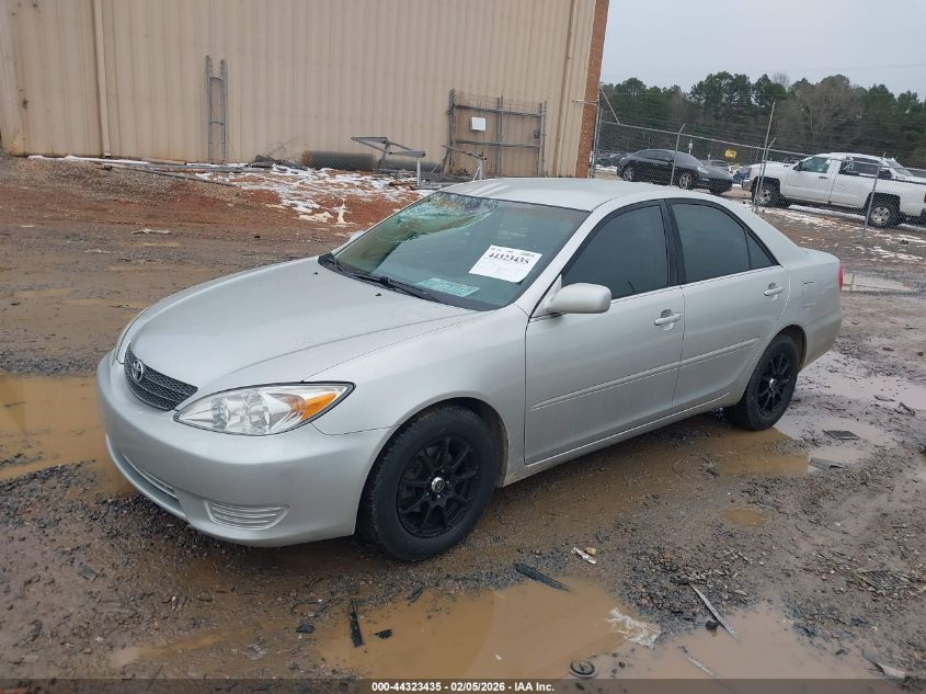 2004 Toyota Camry Le
