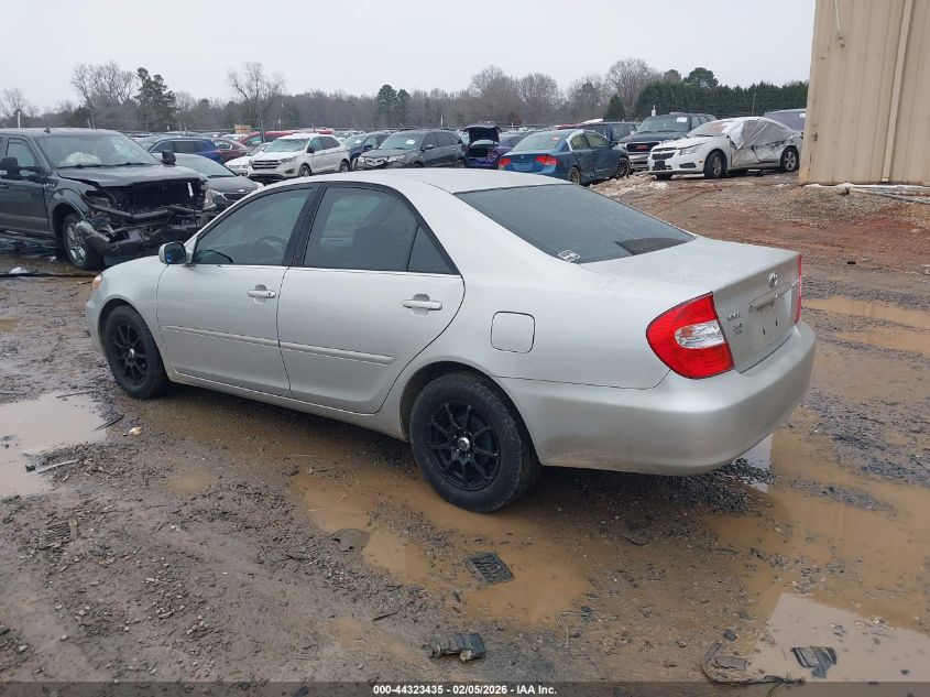 2004 Toyota Camry Le