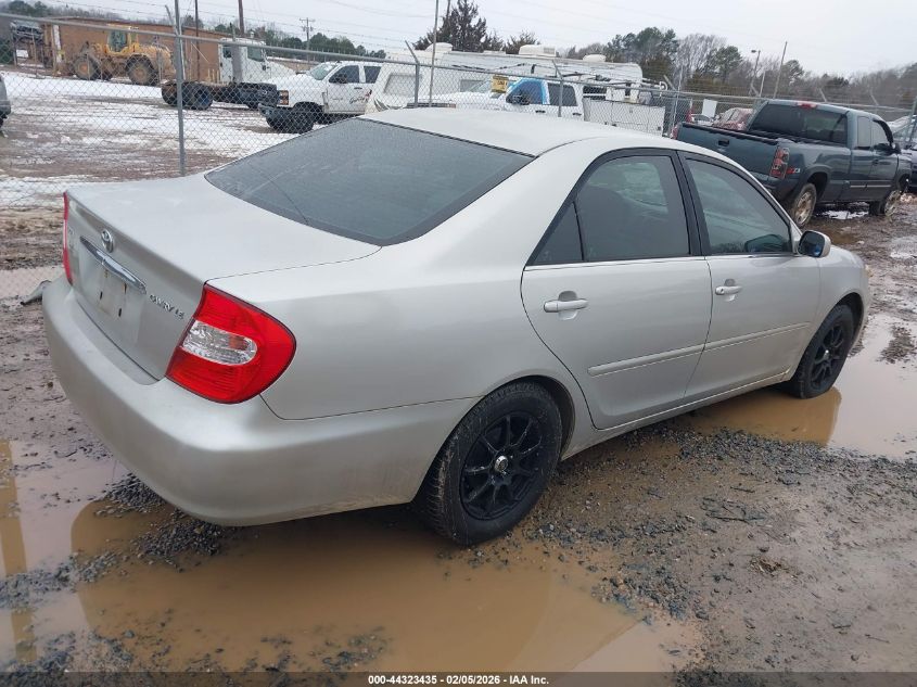 2004 Toyota Camry Le