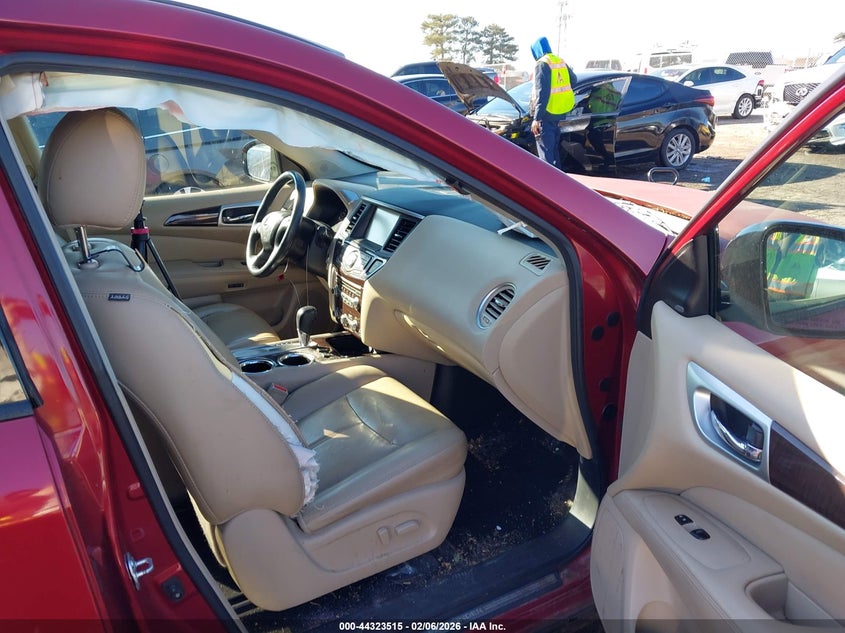 2016 Nissan Pathfinder Sl