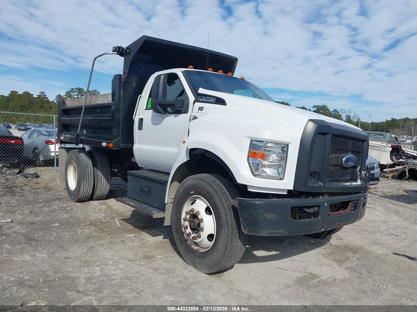 2019 FORD F-750 GAS
