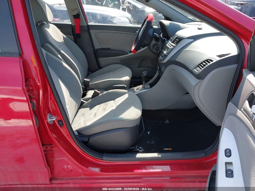 2013 Hyundai Accent Gs