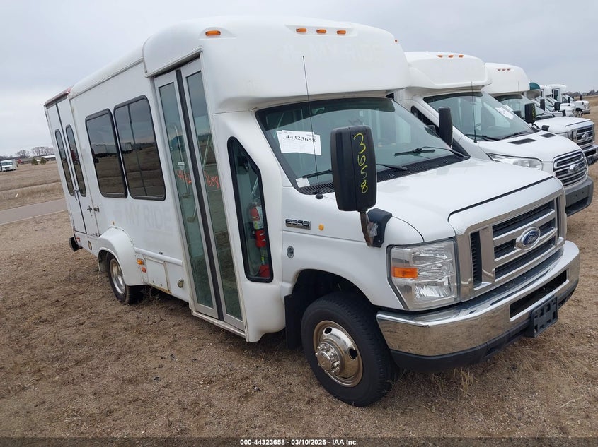 2017 FORD E-350 CUTAWAY