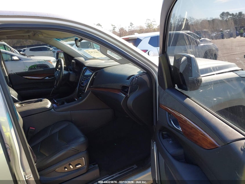 2015 Cadillac Escalade Luxury