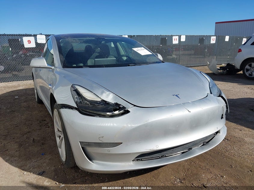 2018 Tesla Model 3 Long Range/Mid Range