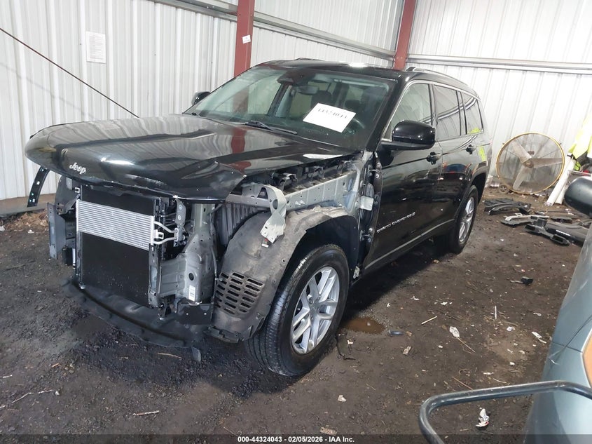 2023 Jeep Grand Cherokee L Laredo 4X4