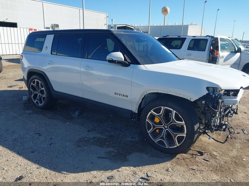 2025 Rivian R1S Ascend Tri Motor Max Pack/Premium Tri Motor Max Pack