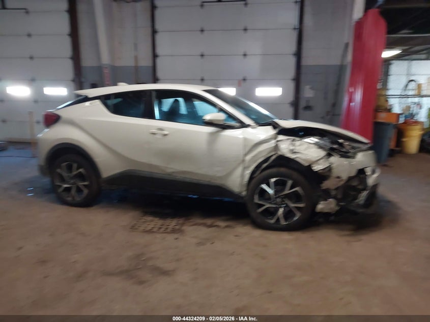 2019 Toyota C-Hr Xle VIN: NMTKHMBX1KR077896 Lot: 44324209