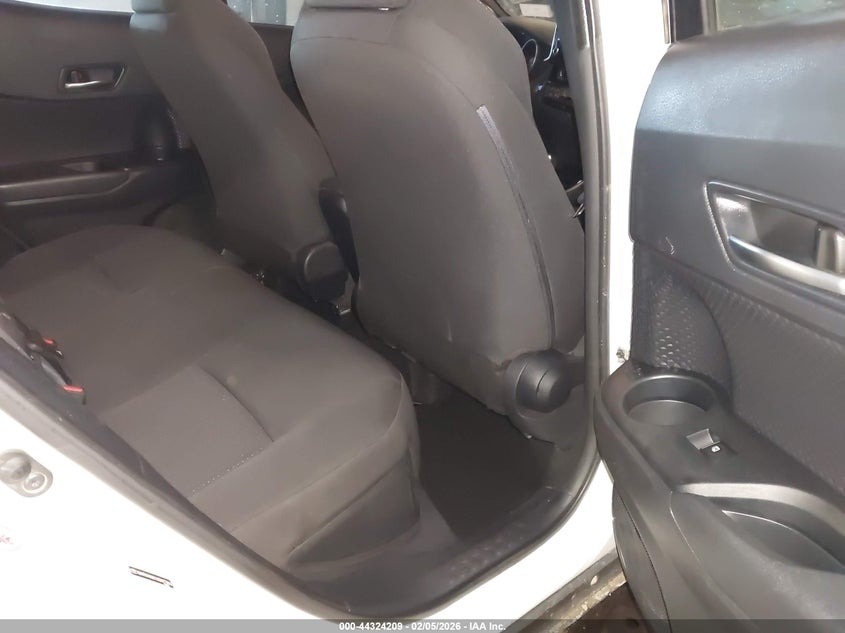 2019 Toyota C-Hr Xle VIN: NMTKHMBX1KR077896 Lot: 44324209