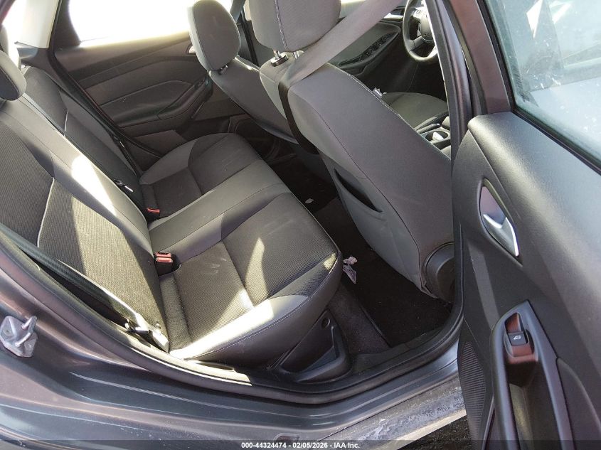 2014 Ford Focus Se VIN: 1FADP3F24EL188170 Lot: 44324474