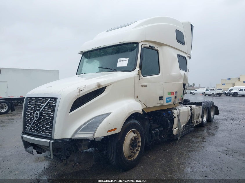 2022 Volvo Vnl white Lot 111044324531 Vin 4V4NC9EH2NN292507