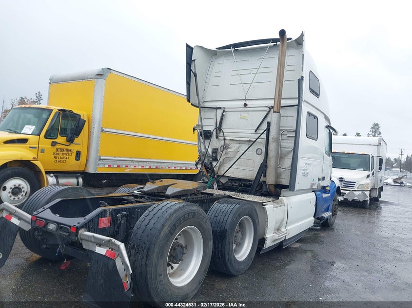 2022 Volvo Vnl white Lot 111044324531 Vin 4V4NC9EH2NN292507