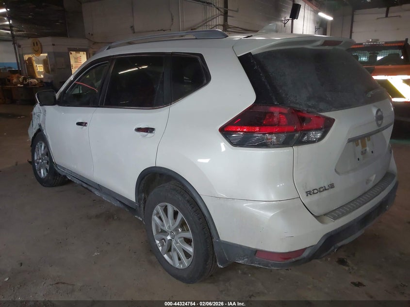 2018 Nissan Rogue Sv