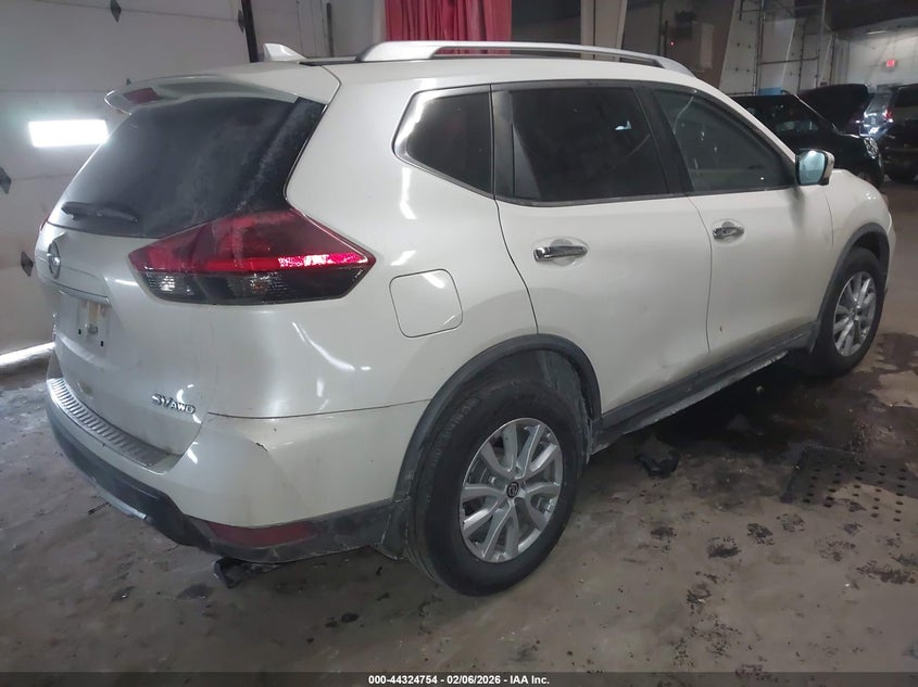 2018 Nissan Rogue Sv