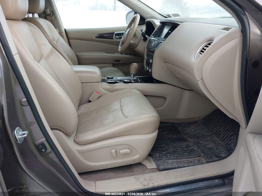 2014 Nissan Pathfinder Platinum