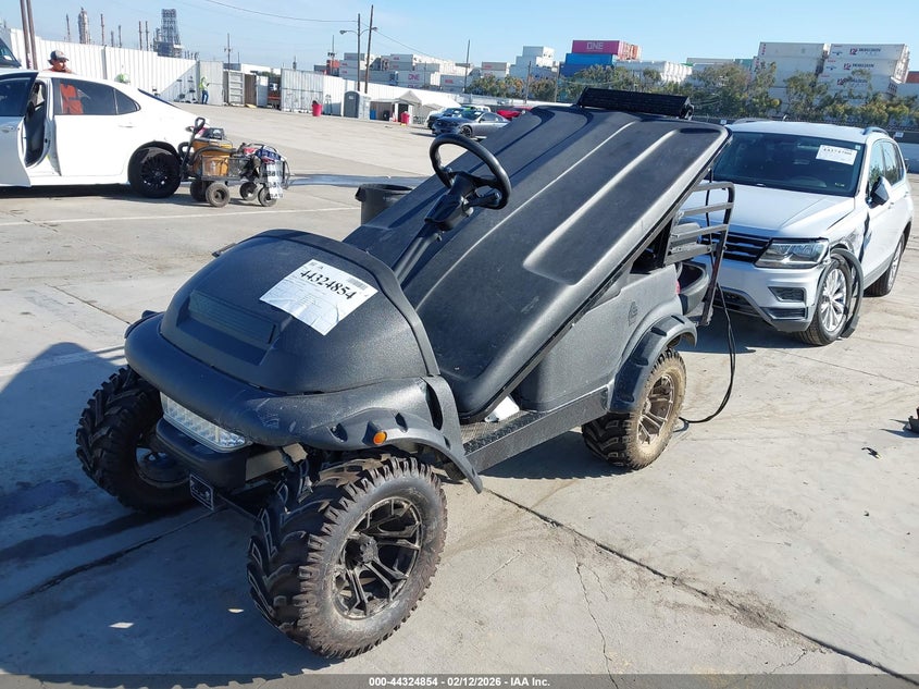 2022 New Edge Golf Cart