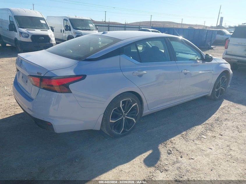 VIN 1N4BL4CV4SN356977 2025 NISSAN ALTIMA SR FWD