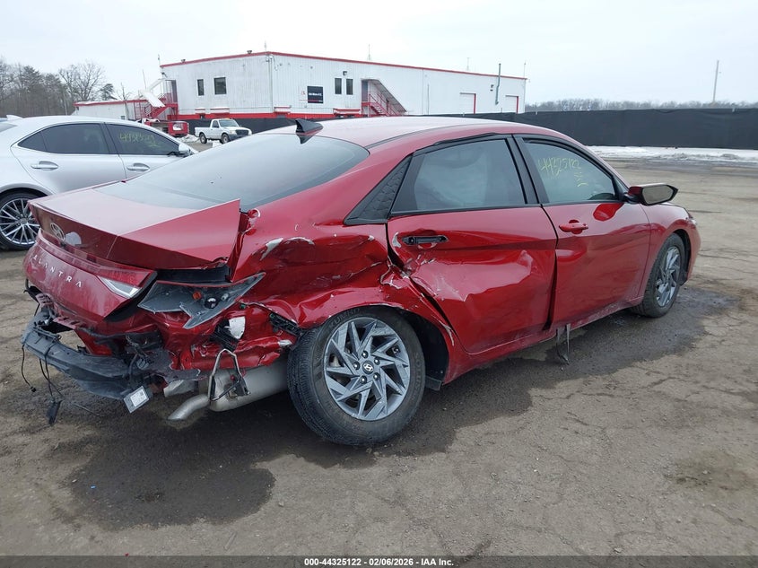 2024 Hyundai Elantra Sel