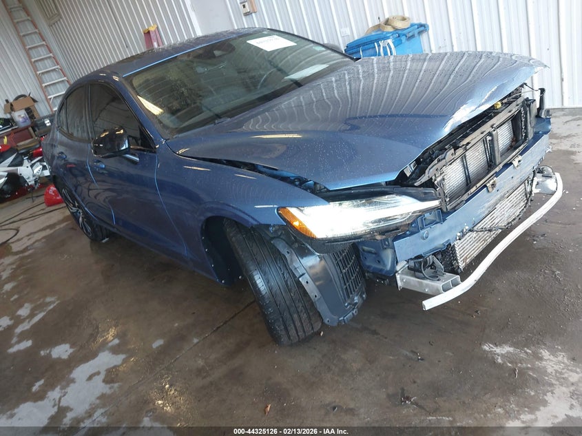 2020 Volvo S60 T6 R-Design