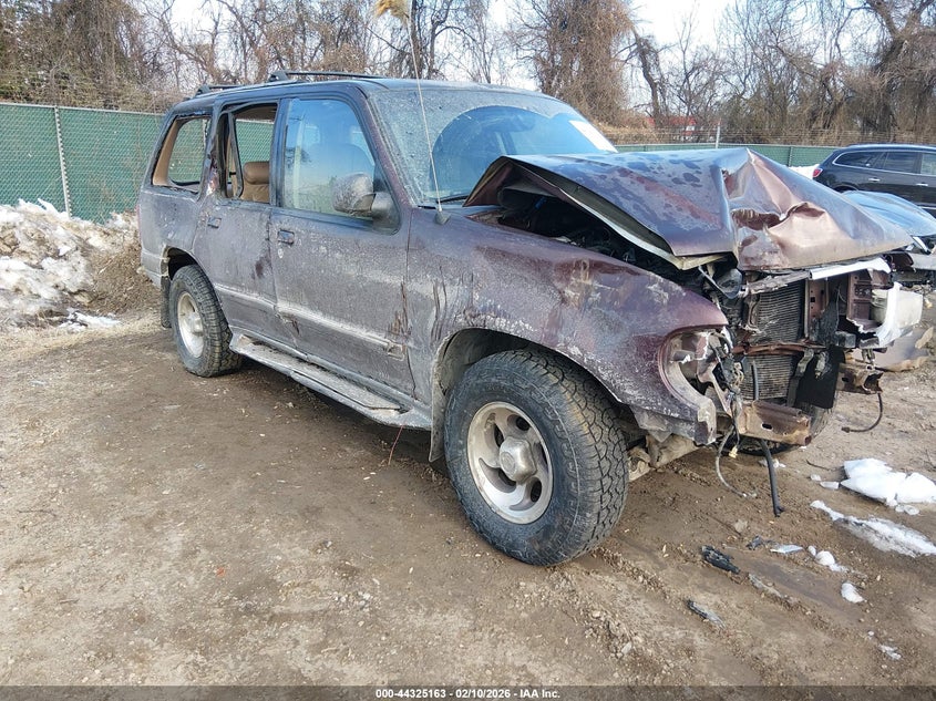 2000 Ford Explorer Xlt