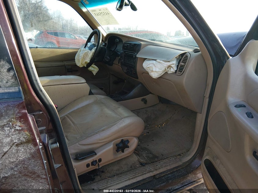 2000 Ford Explorer Xlt