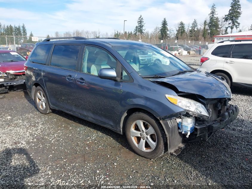2015 Toyota Sienna Le 8 Passenger